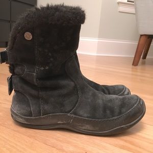 North Face black suede pull-on winter boots